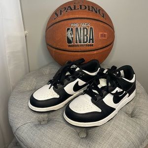 Boys White/Black Nike Size 1.5 Good Shape - No Box